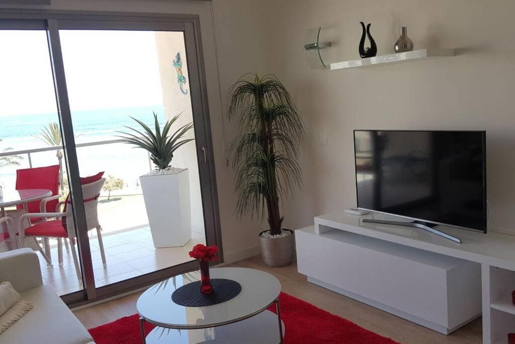 Modern Apartment With Stunning Sea View カラ・ミラー エクステリア 写真
