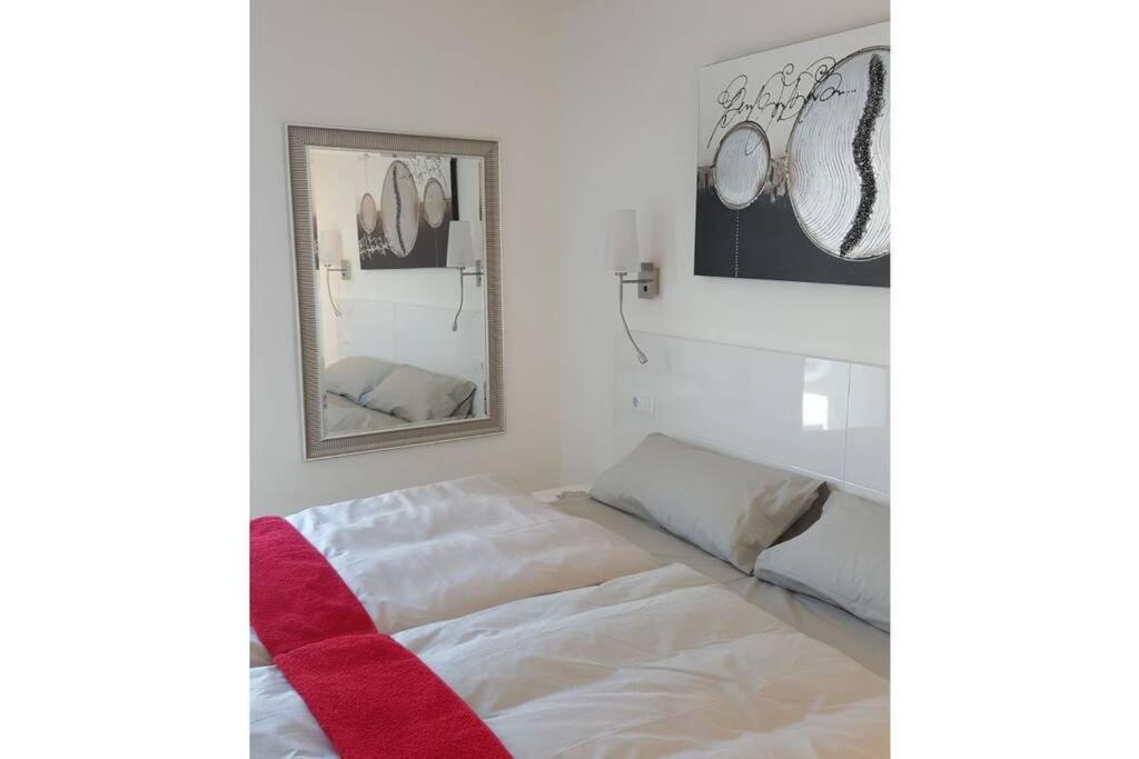 Modern Apartment With Stunning Sea View カラ・ミラー エクステリア 写真