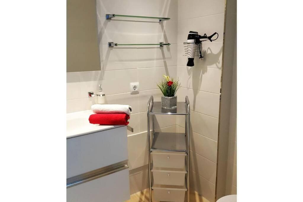 Modern Apartment With Stunning Sea View カラ・ミラー エクステリア 写真